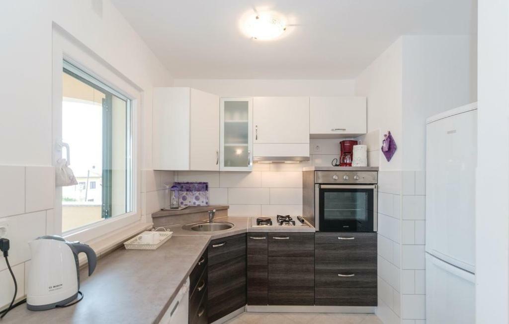 Apartman Dora Povljana Exterior foto